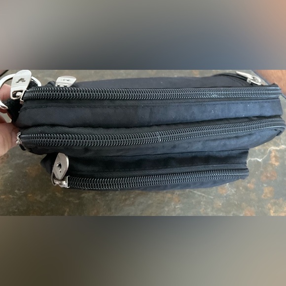 Walt Disney World Mickey Mouse Fanny Pack - Picture 5 of 12